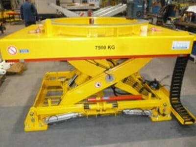 Photo Plant lifting table in yellow